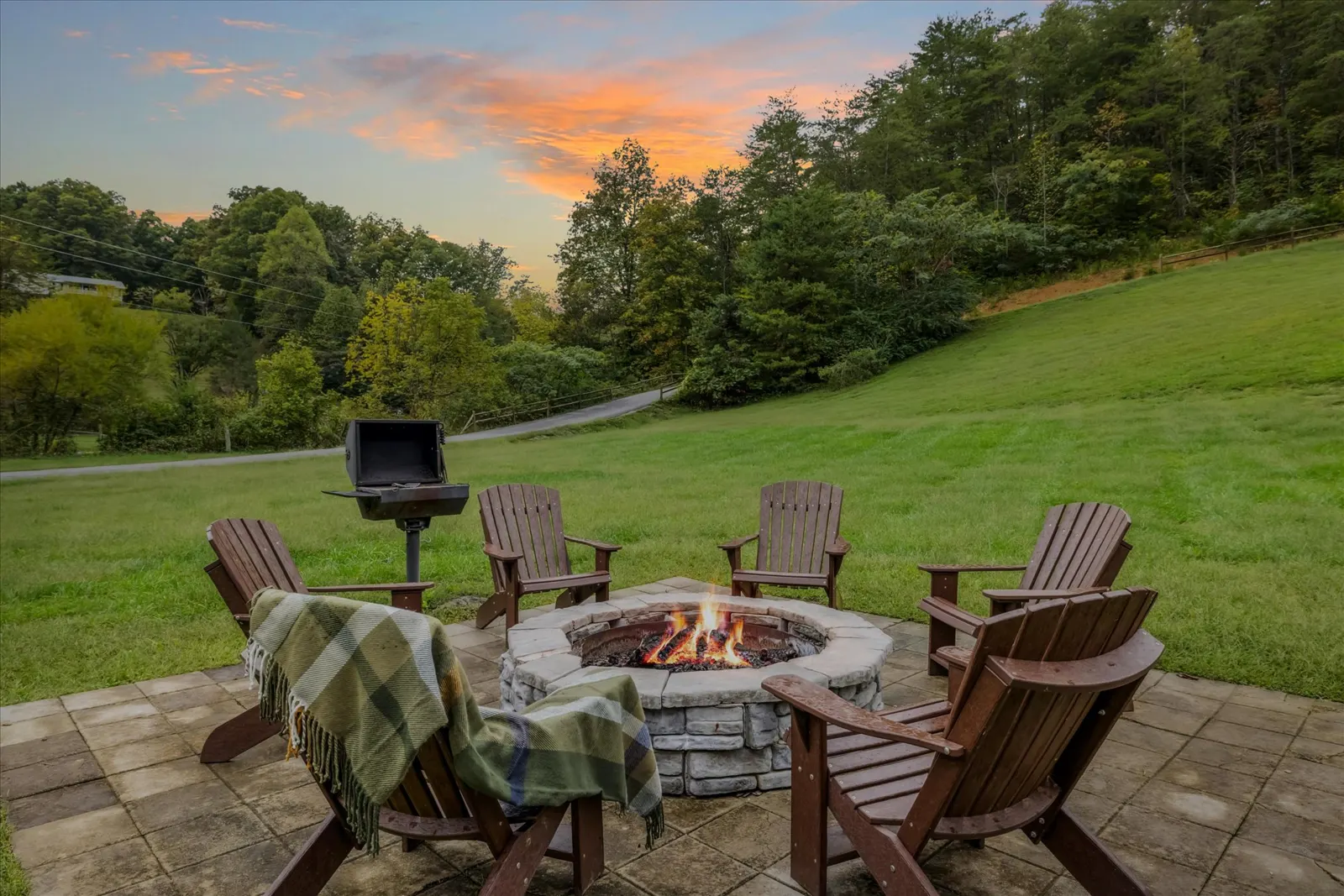 Black Bear Lodge by Great Smoky Mountains Cabin Rentals | Gatlinburg Cabin Rentals | Pigeon Forge Cabin Rentals